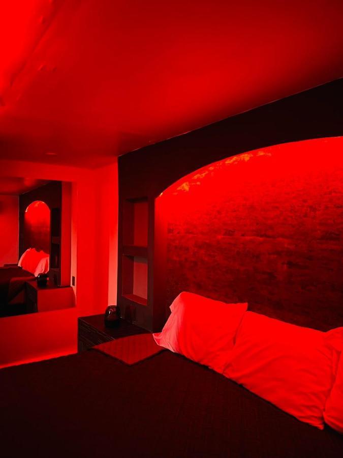 Ya No Tenemos Servicio Hotel do amor *
